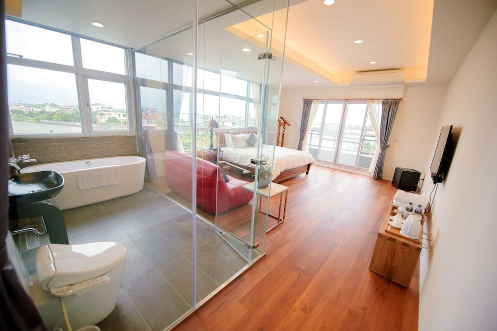 Dreams Come True B&B Double Room, Accessible, Courtyard View (Shidare cherry) 5