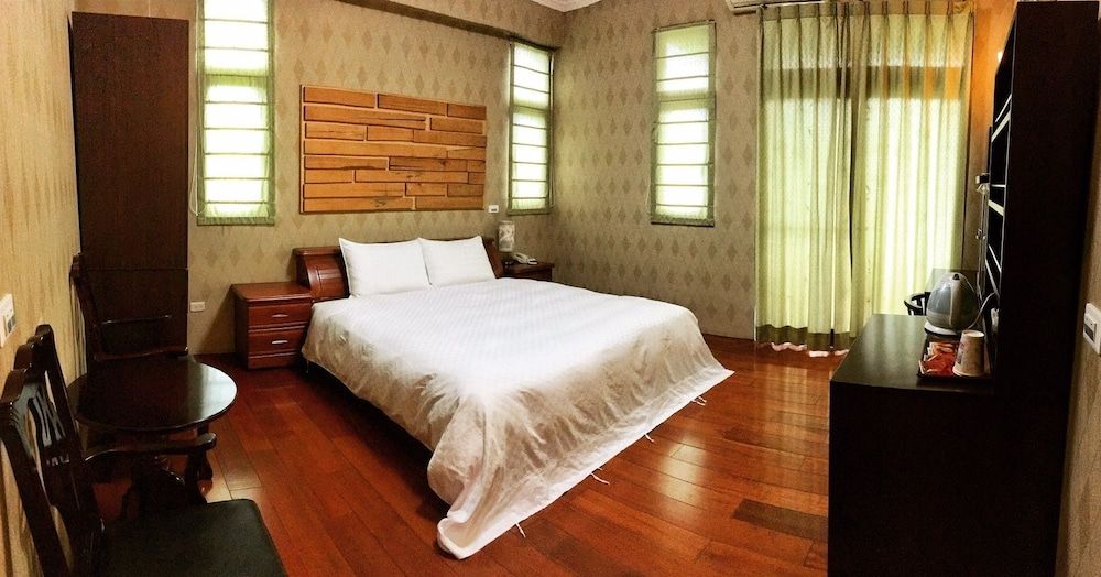 Cao Ling Jiao Villa Deluxe Double Room 2