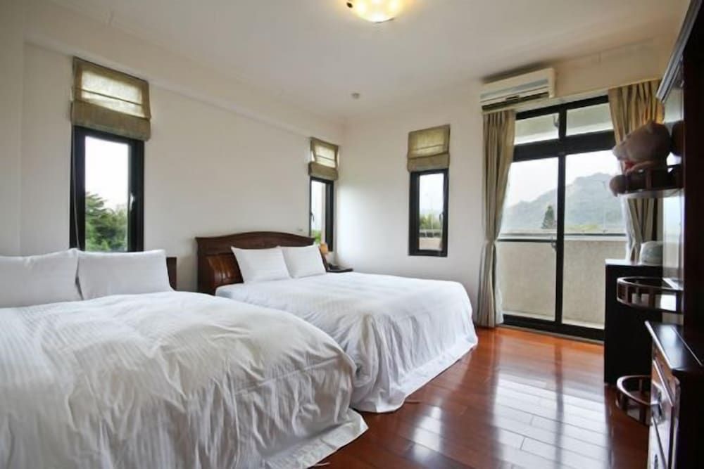 Cao Ling Jiao Villa Family Quadruple Room 2