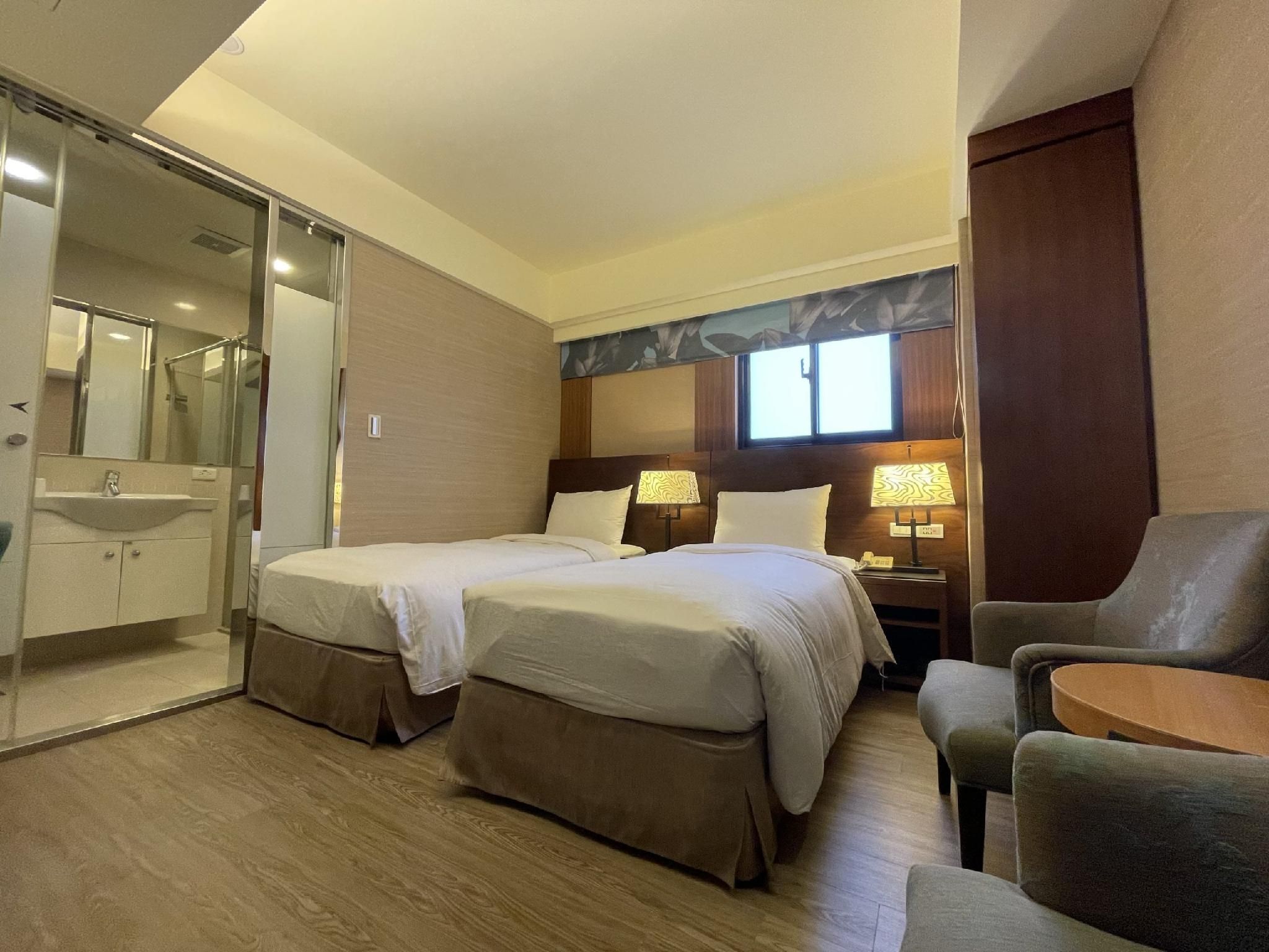 Deluxe Twin Room