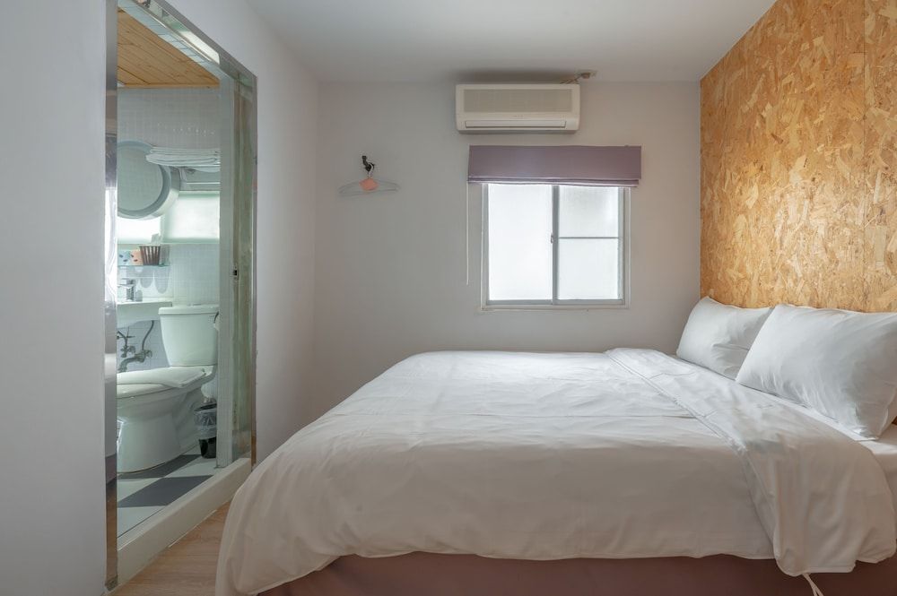 Light hostel - Chiayi Basic Double Room, 1 Double Bed 5