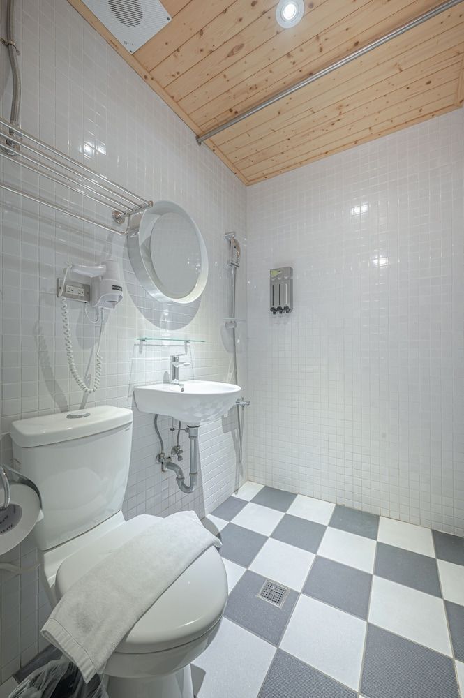 Light hostel - Chiayi Basic Double Room, 1 Double Bed 10