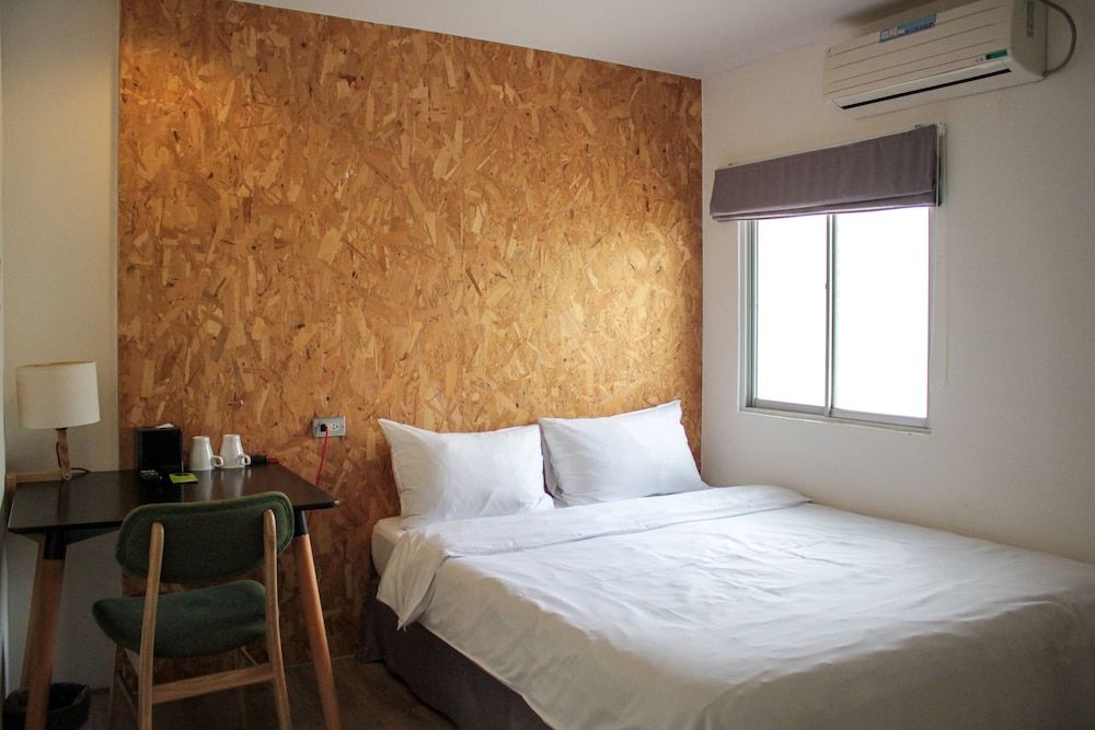 Light hostel - Chiayi Basic Double Room, 1 Double Bed 2