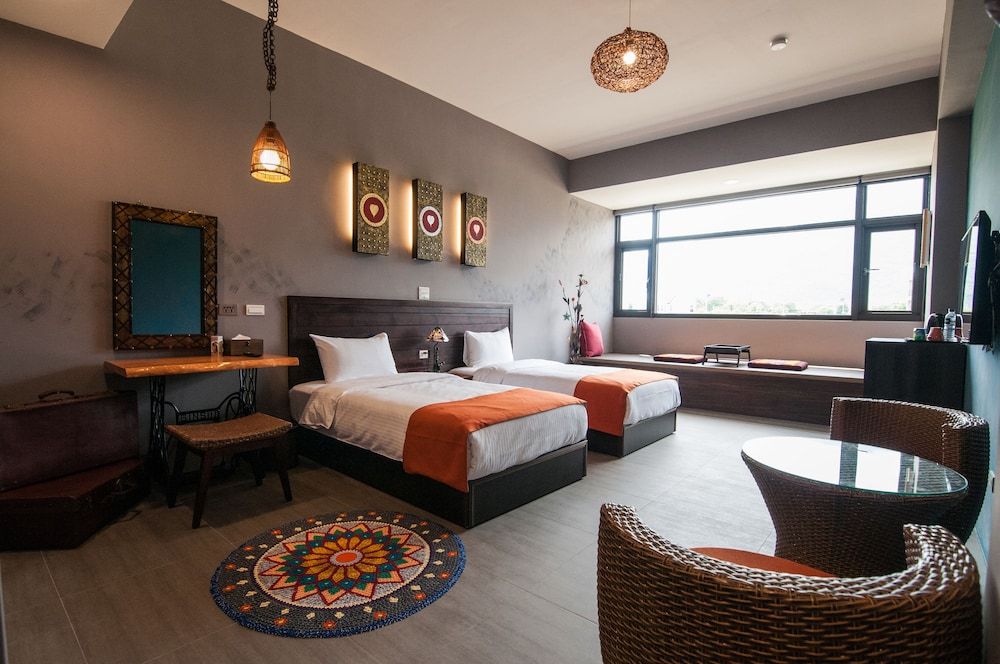Double or Twin Room, Mountain View