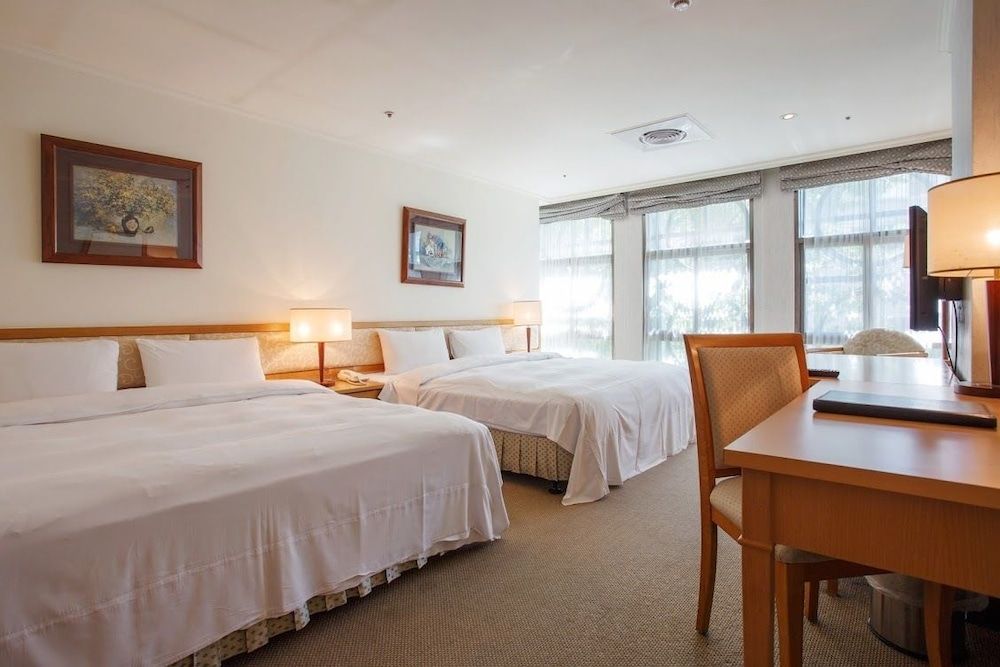 undefined The Koos Hotel 3