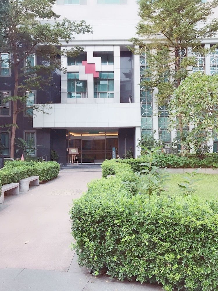 undefined The Koos Hotel 7