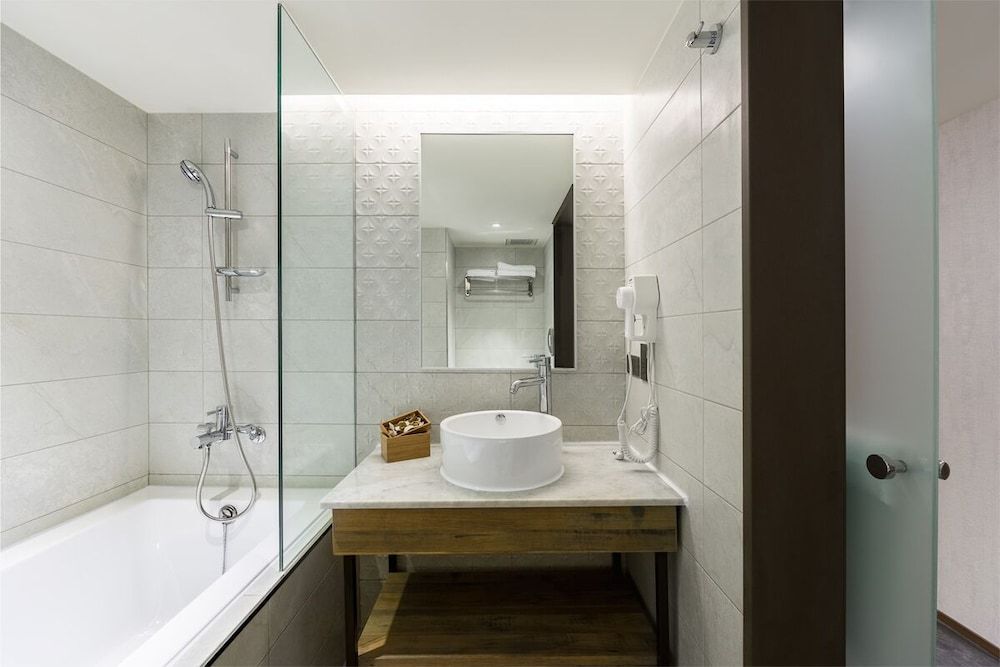 Lan Kwai Fong Garden Hotel Standard Quadruple Room 4