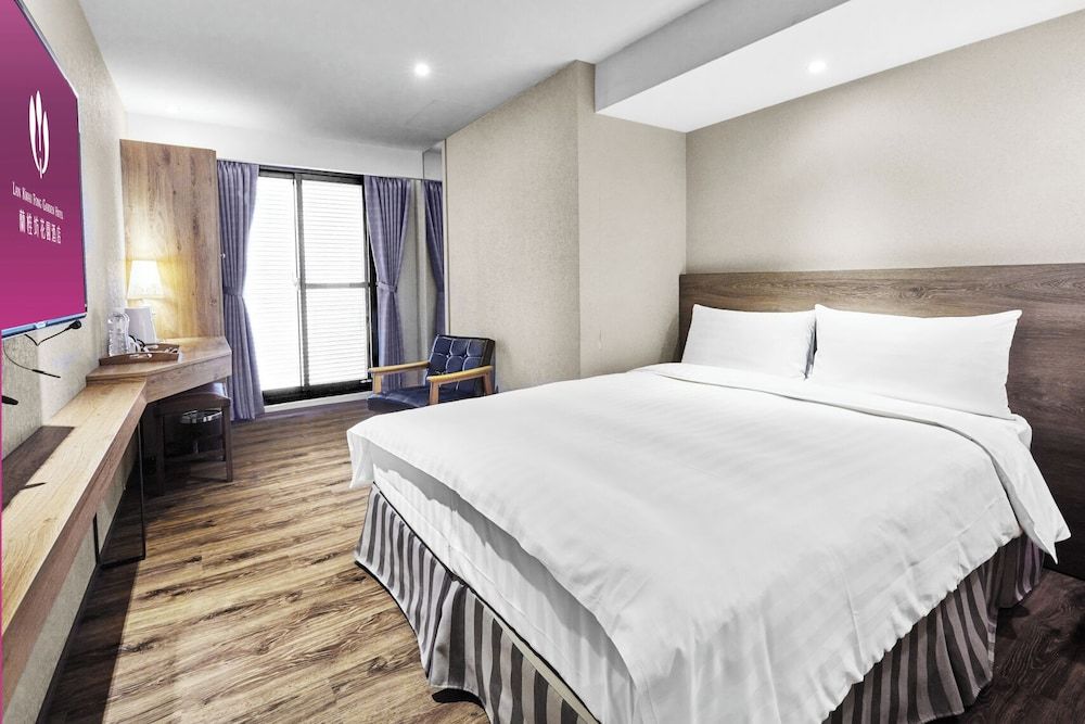 Lan Kwai Fong Garden Hotel Deluxe Double Room 5