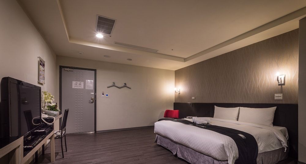 undefined Urban One Hotel 7