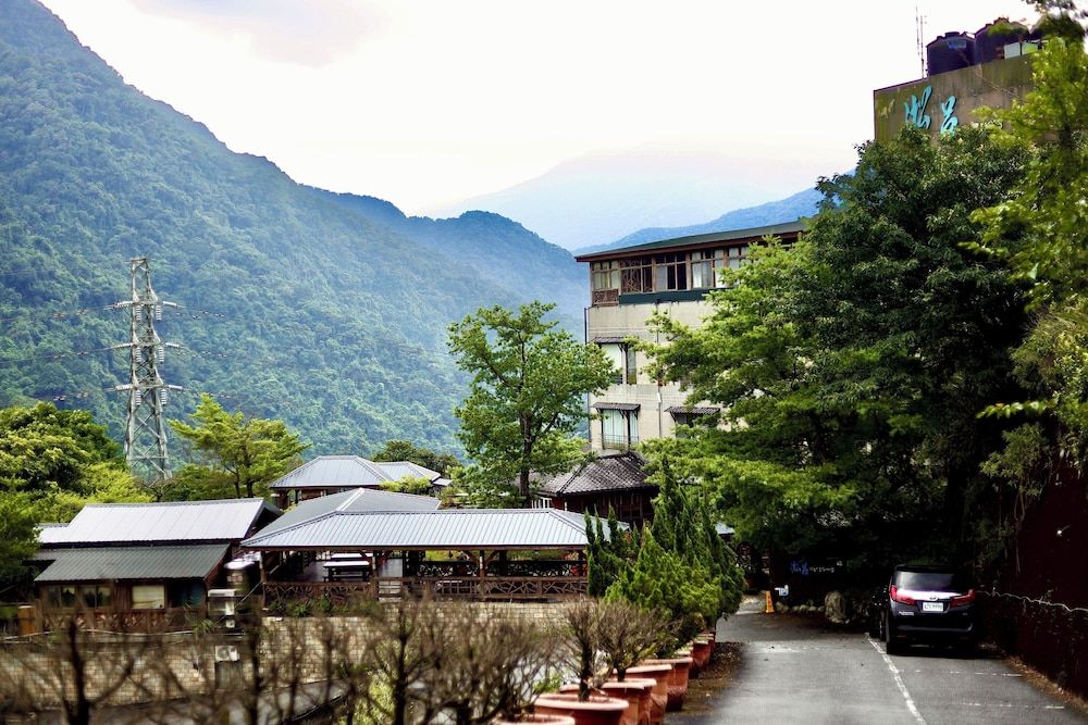 undefined WULAI SungLyu spring resort 4