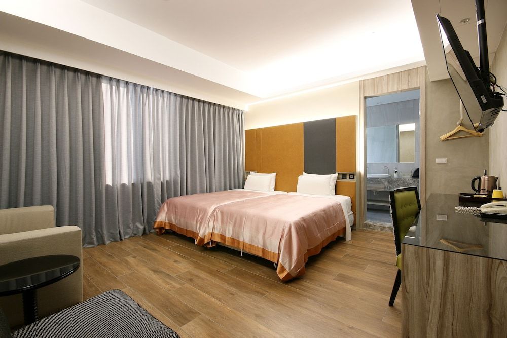 Feng Cai Motel V-Suite (Parking outside)