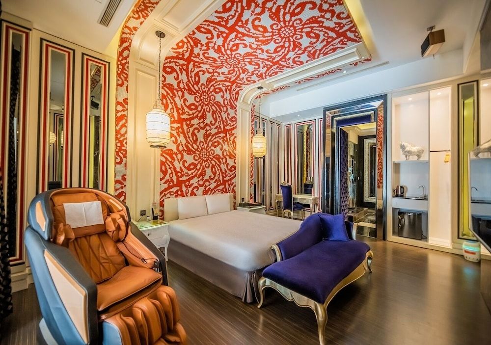 Feng Cai Motel Deluxe Double Room (Check-in after 8PM) 28