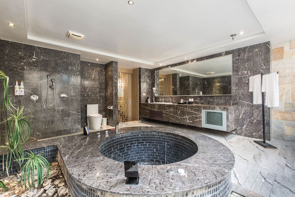 Feng Cai Motel XL-Suite (Check-in after 8PM) 22