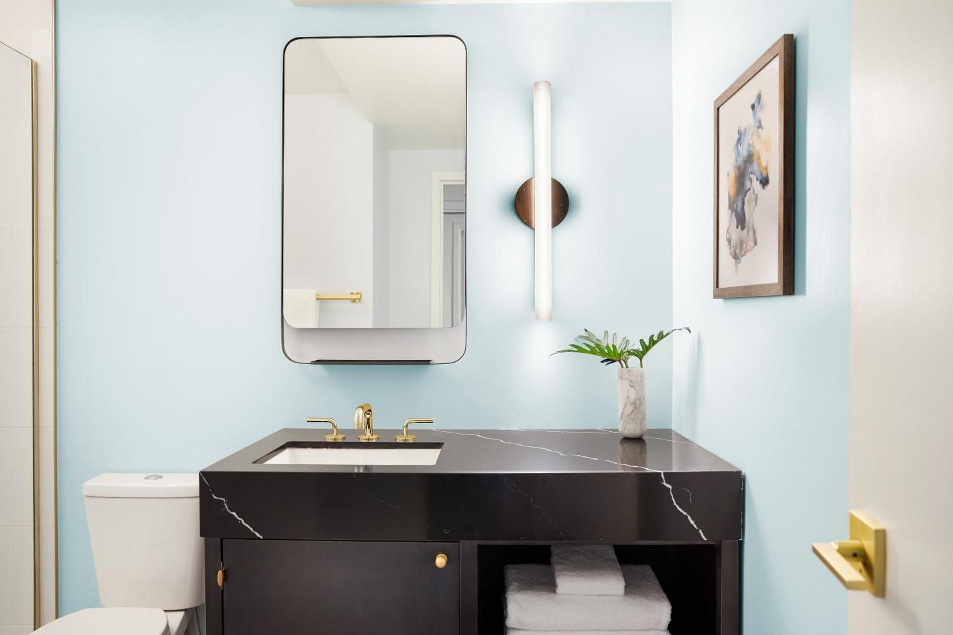 Kimpton Alton Fisherman's Wharf by IHG Essential Room 3