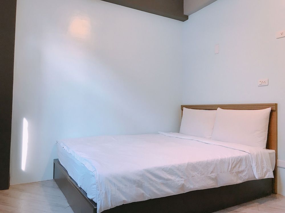 Fundi Hotel Comfort Double Room 3