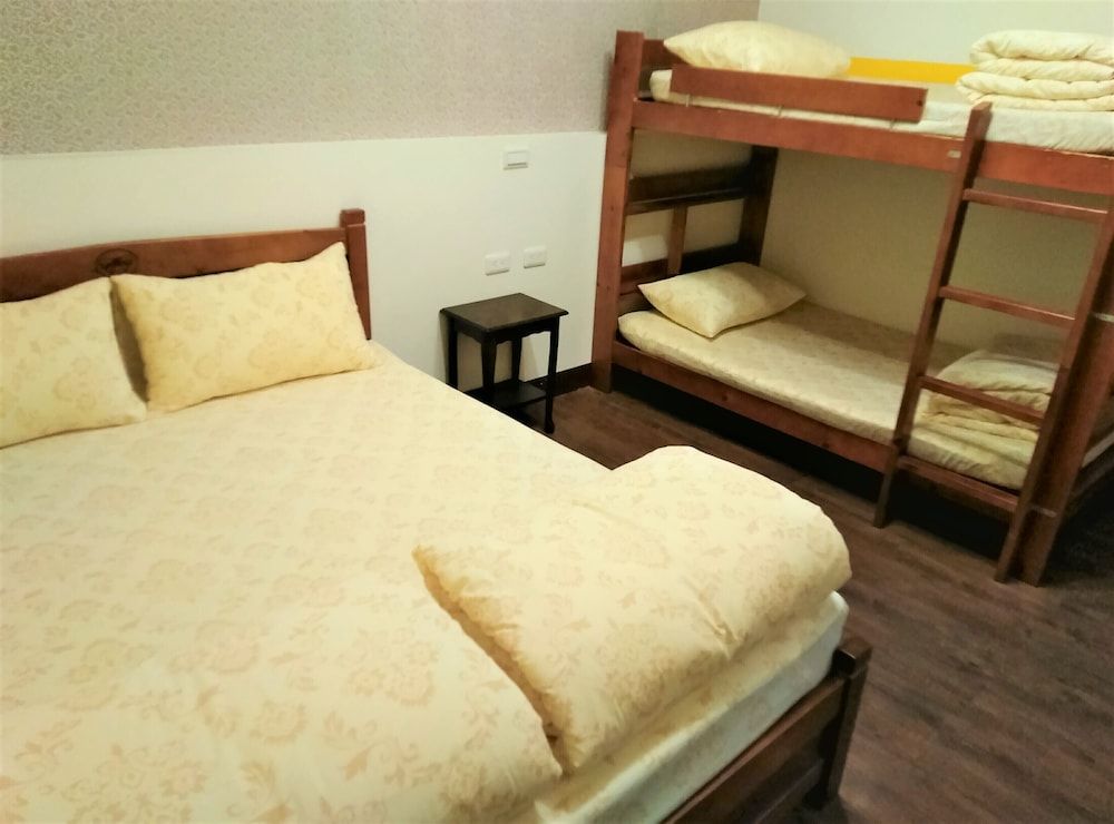 Shared Dormitory (Male)