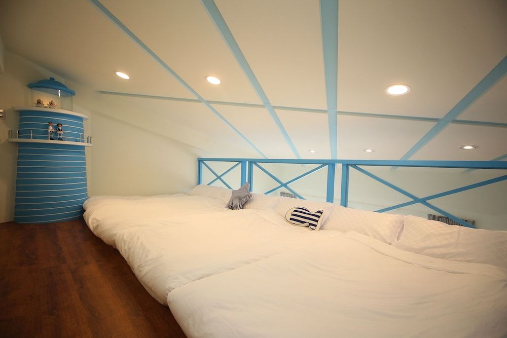 Fun Relax B&B Family Room 2