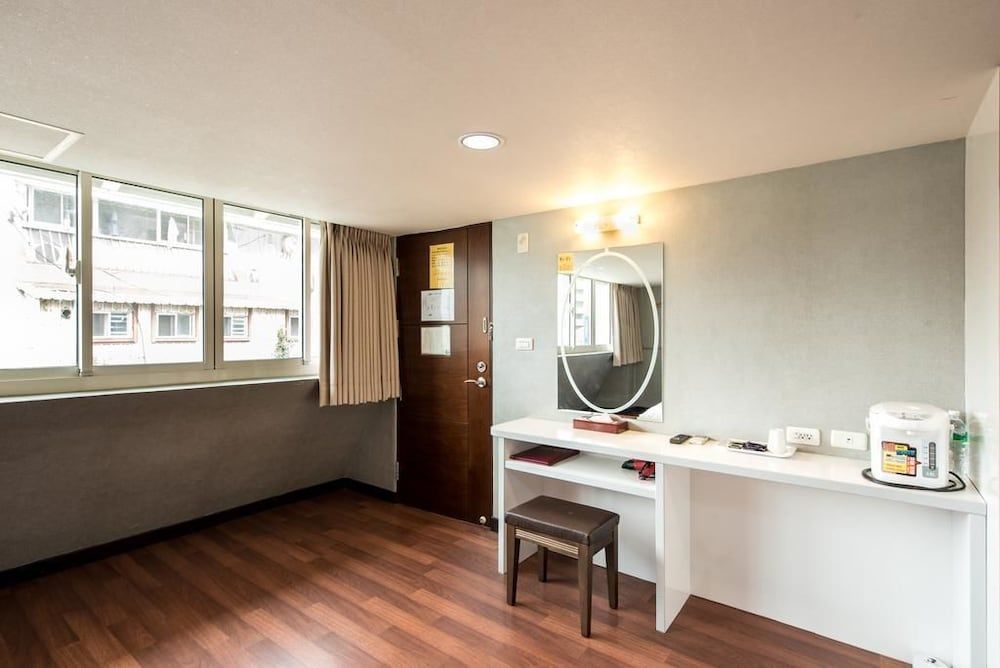 Hotel South Sea Basic Quadruple Room, Non Smoking 7