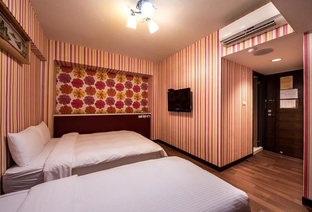 Hotel South Sea Basic Triple Room, Non Smoking, No Windows 4