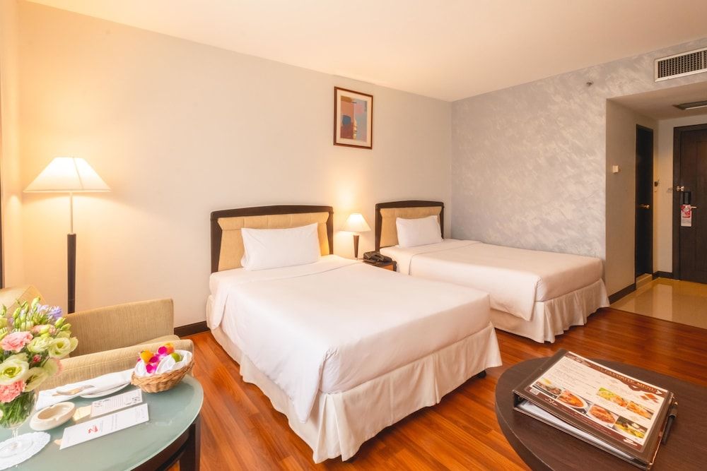 Deluxe Room Twin Bed