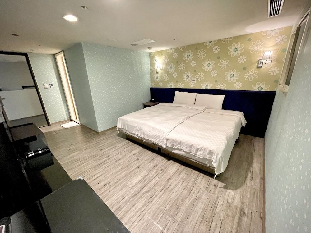 Walker Hotel - Zhengyi Economy Double Room 3