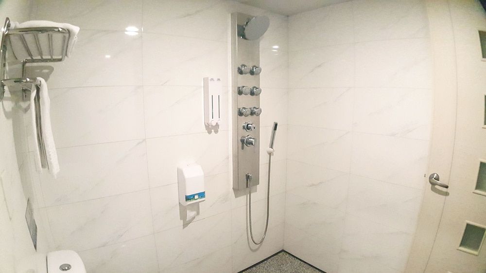 Walker Hotel - Zhengyi Economy Double Room 5