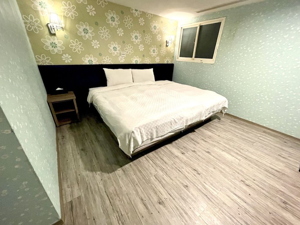 Walker Hotel - Zhengyi Economy Double Room 2
