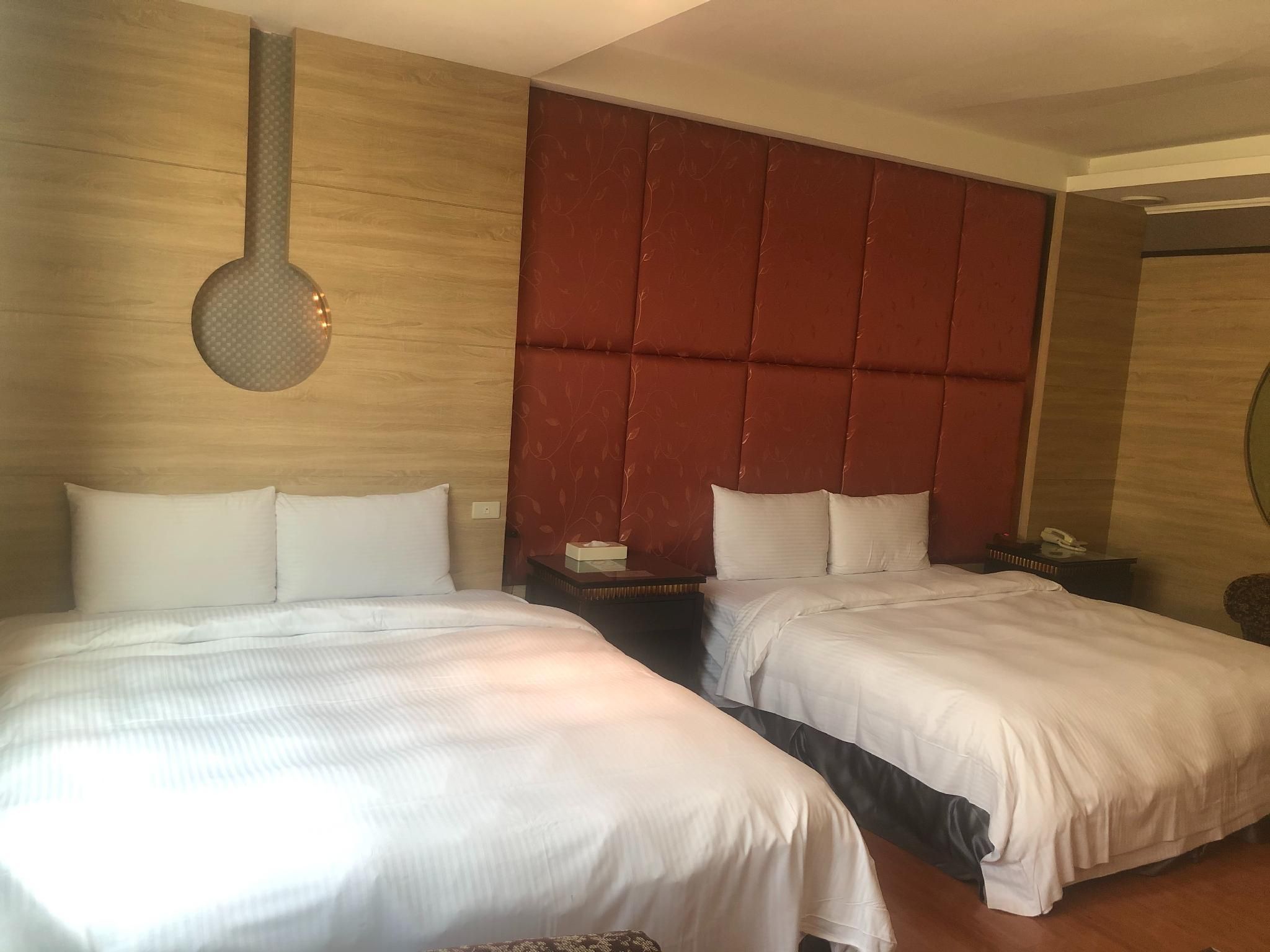 Deluxe Family Room