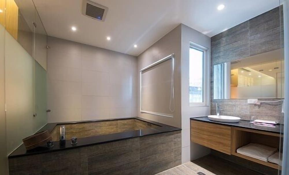 Garden Spring Hotel Superior Double Room, 1 Double or 2 Twin Beds 4