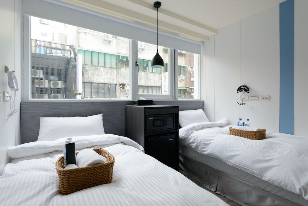 undefined Poshpacker Hotel 3