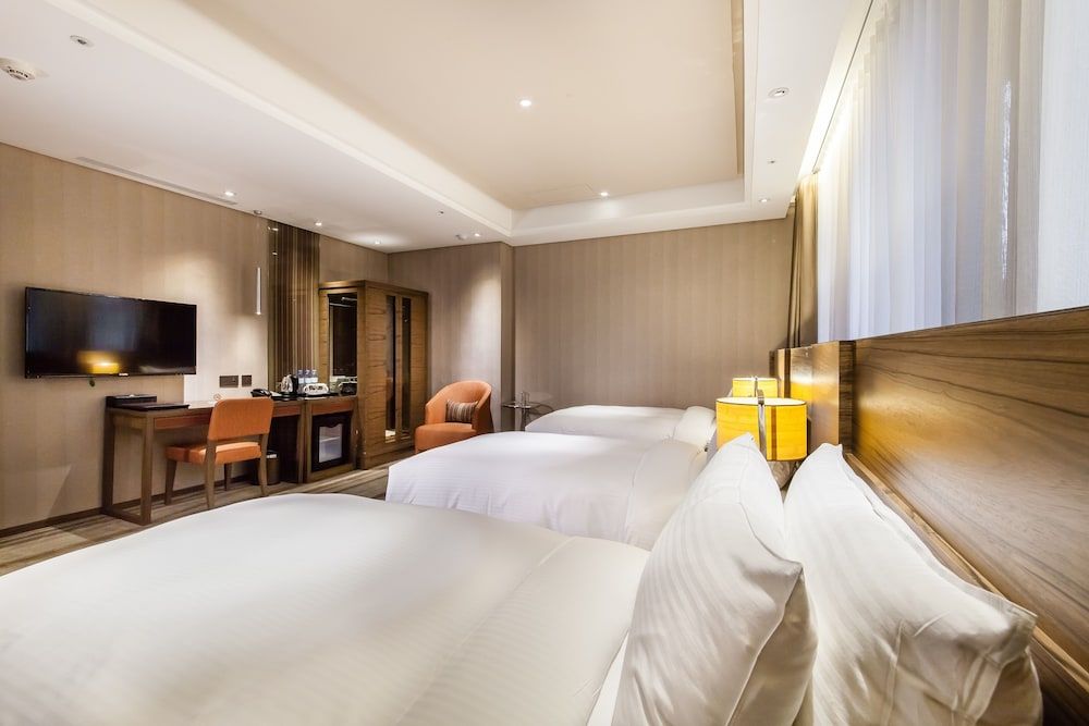 Green World Taipei Station Deluxe Triple Room (with Window) 4