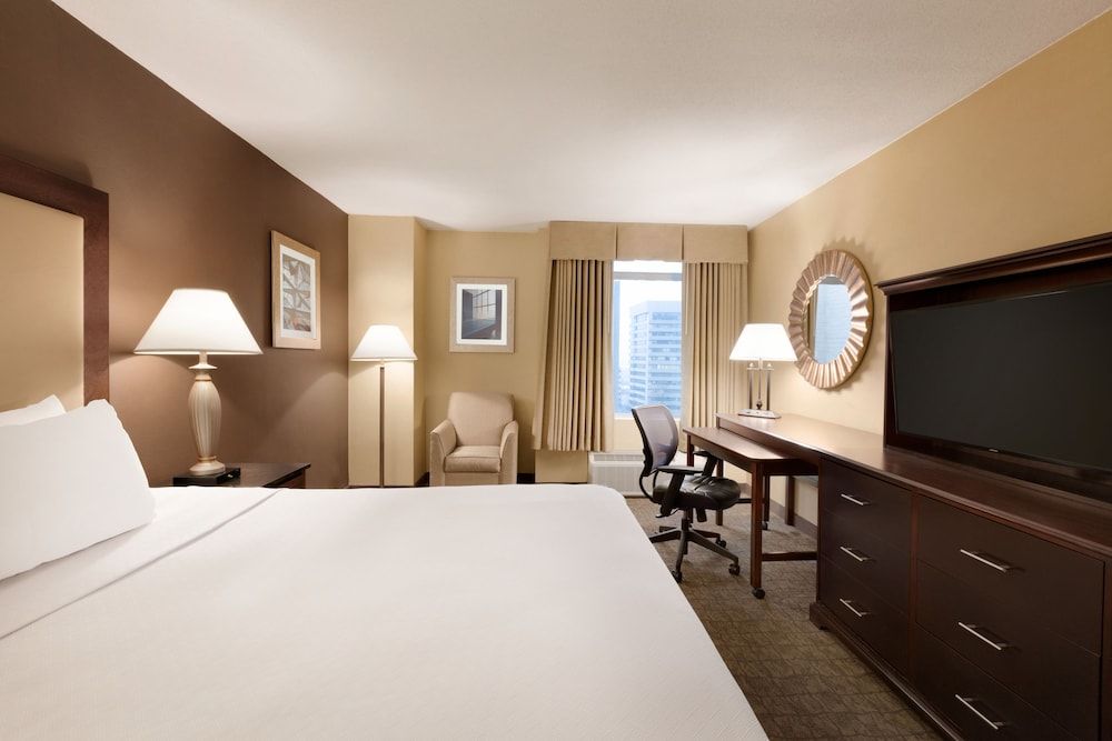 Standard Room, 1 King Bed