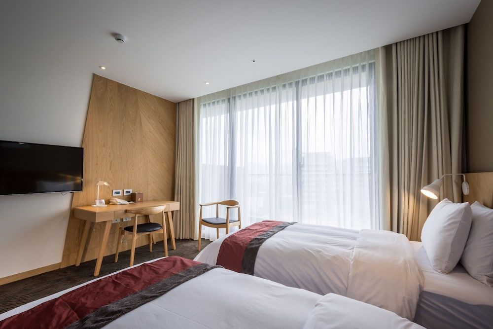 Green World NanGang Hotel Superior Twin Room 2