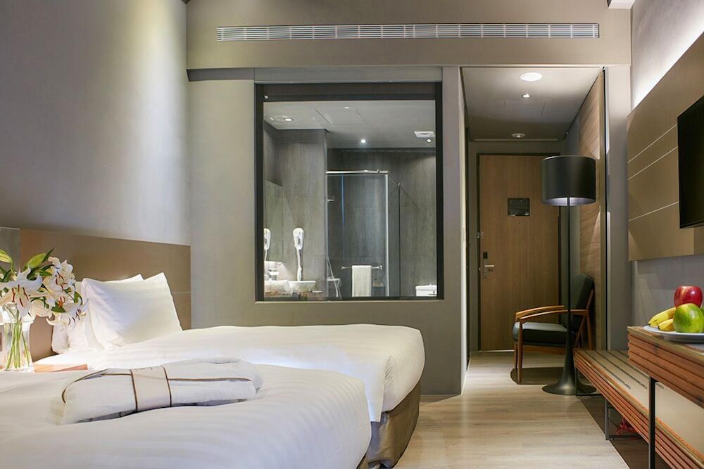 Orient Luxury Hotel Elite Twin Room - Does not provide disposable amenities 2