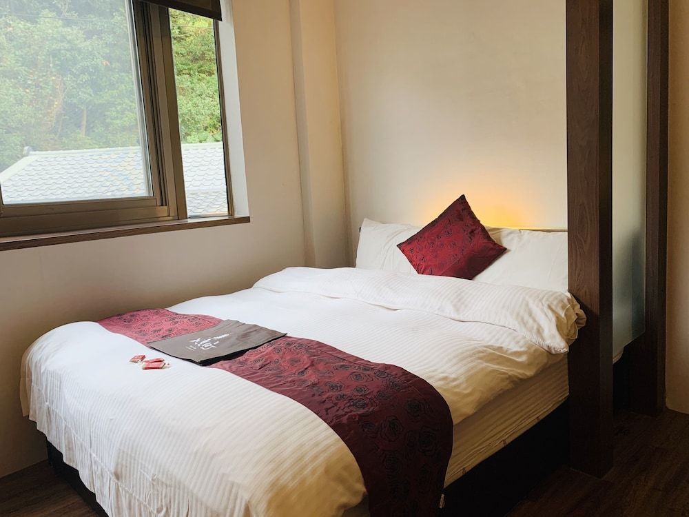 undefined Chiu Chunt Dint 9