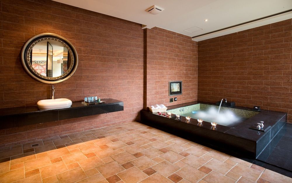 Yes Motel City Resort Paradise Luxury Suite (Daily check out is required) 10