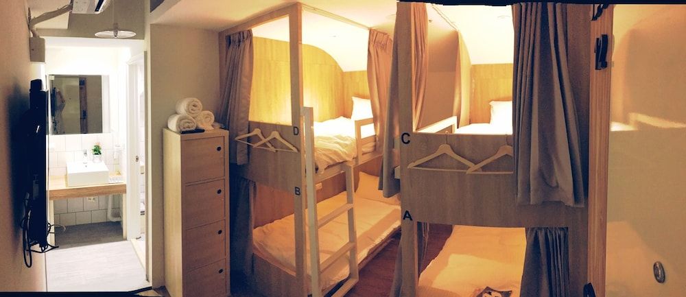Paper Plane Hostel