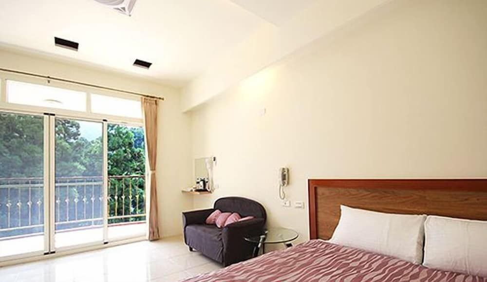 Shangti Senior Double Room 2