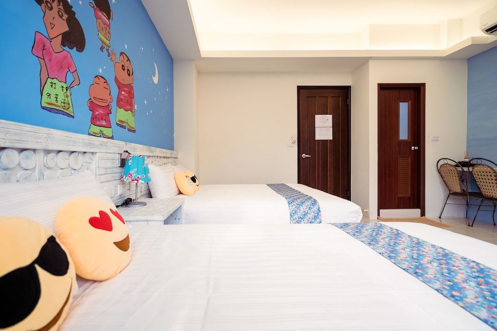 Anping 72 Hostel Family Quadruple Room, 2 Queen Beds, Non Smoking, Ensuite 9