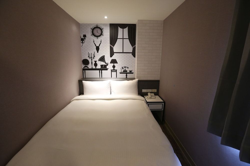 Central Hotel Standard Double Room 2