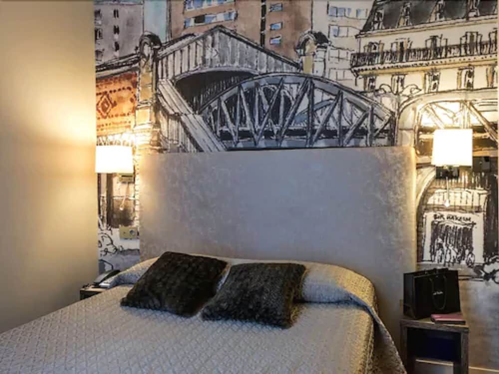 Hotel Harvey Standard Double Room (Opera) 2