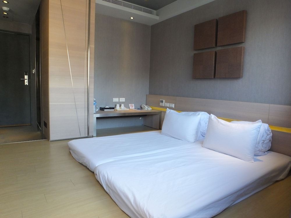 undefined Guest Hotel 4