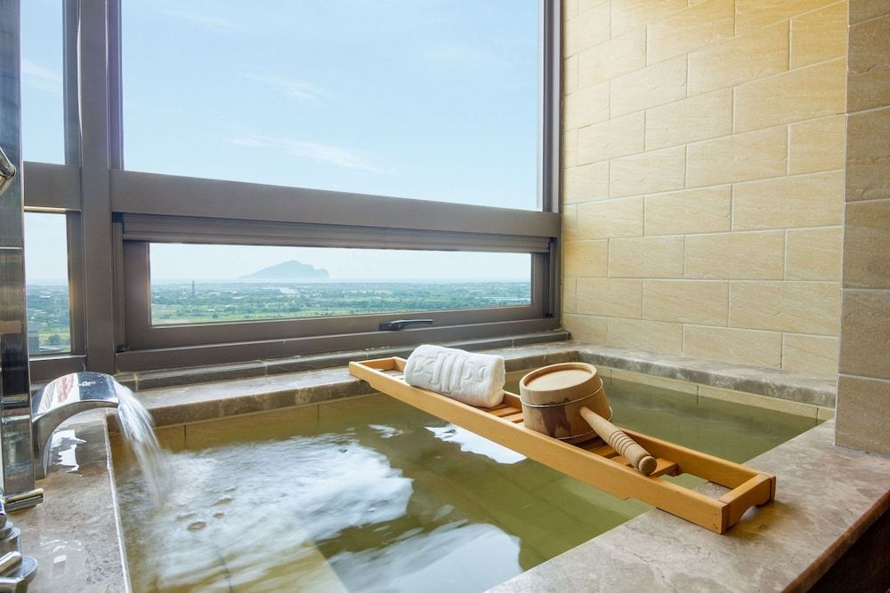 Kilin Hotel, JiaoXi Superior Double Room, City View 6