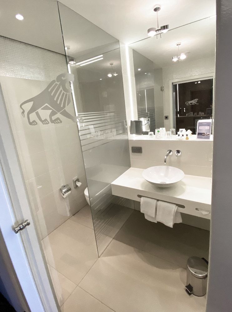 Schlosshotel Bad Wilhelmshöhe Superior Double Room 7