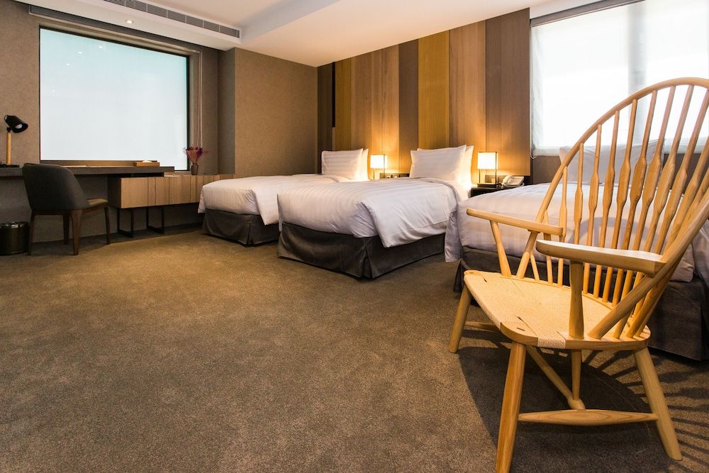 Exclusive Triple Room, 1 Bedroom, Bathtub