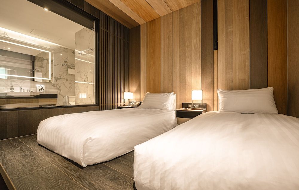 Hotel East Taipei Superior Double or Twin Room, Bathtub 3