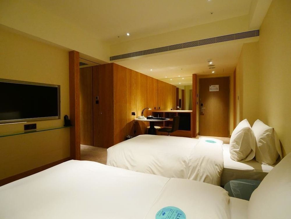 Deluxe Family Suite