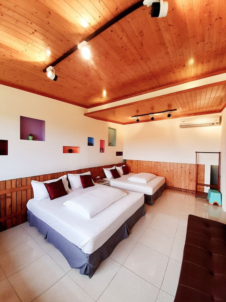 Quadruple Room, Courtyard View