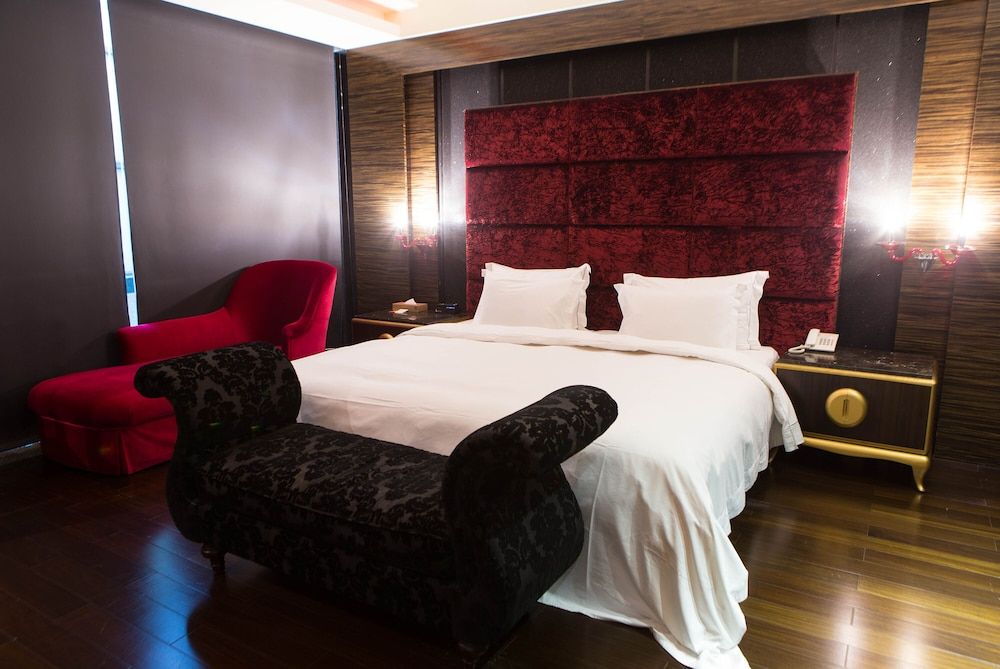 Standard Suite (Check in time starts from 6pm)
