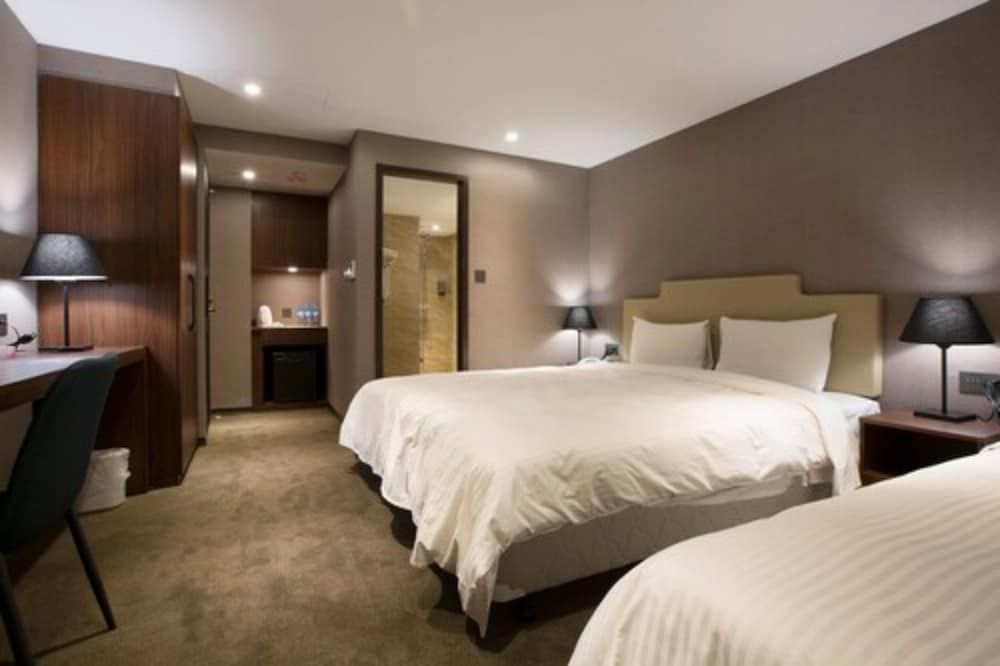 Basic Triple Room